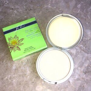 NEW Sue Devitt Triple C-we pressed powder